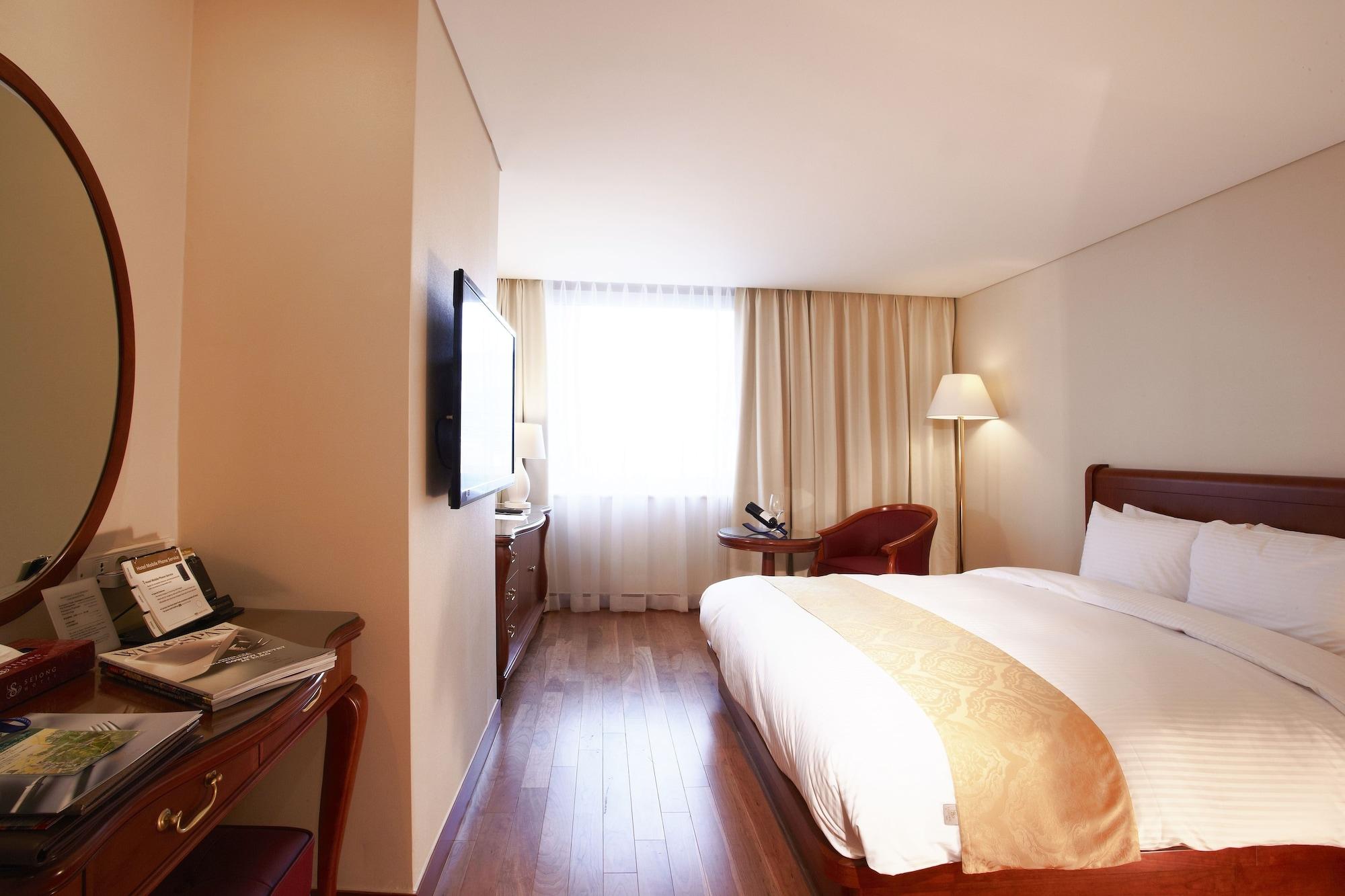 Sejong Hotel Seoul Myeongdong Екстериор снимка