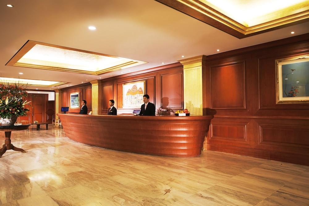 Sejong Hotel Seoul Myeongdong Екстериор снимка