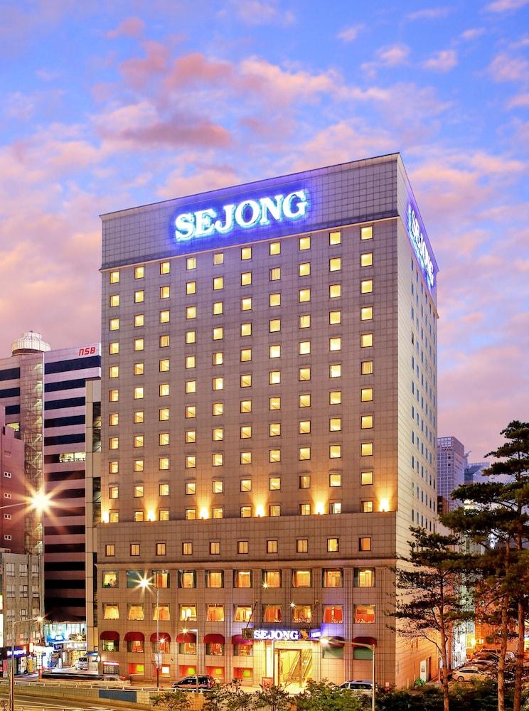 Sejong Hotel Seoul Myeongdong Екстериор снимка