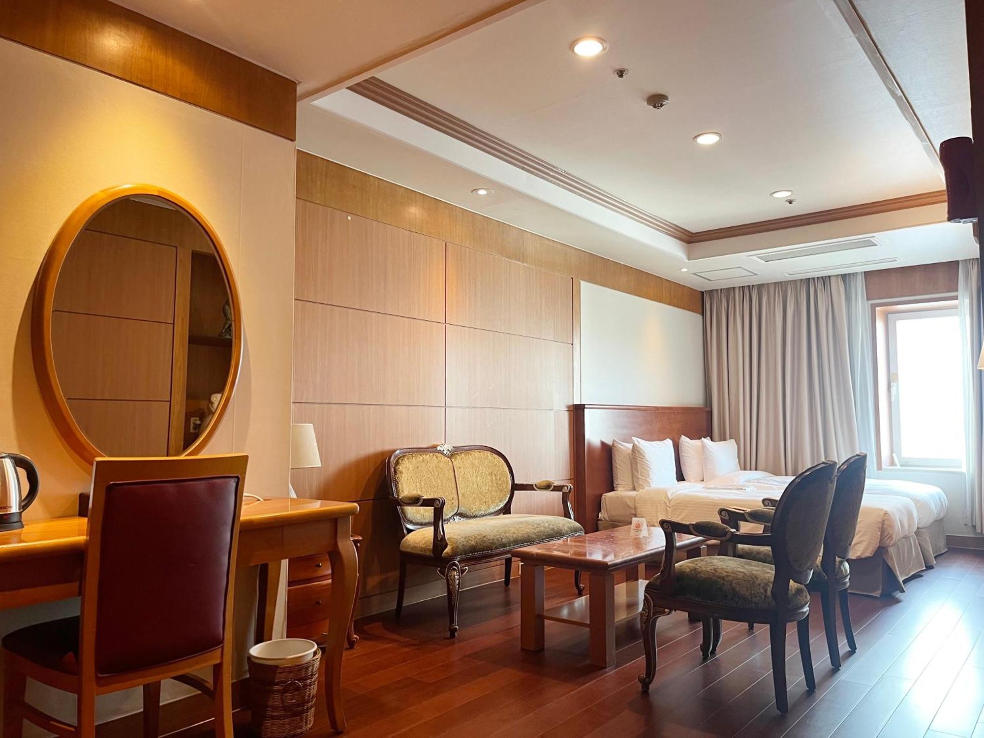 Sejong Hotel Seoul Myeongdong Екстериор снимка