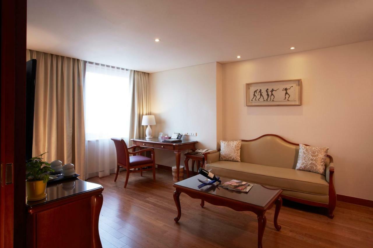 Sejong Hotel Seoul Myeongdong Екстериор снимка